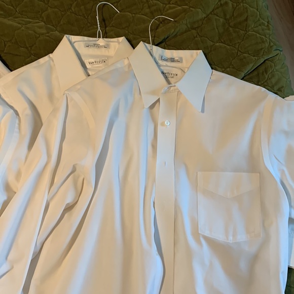 White dress shirts.  Two Van Heusen, one Geoffrey Beene and one Perry Ellis. - Picture 3 of 5